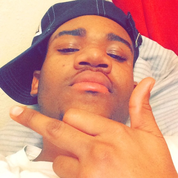 Meet your Posher, Darius - Picture 1 of 1